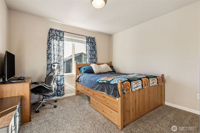 7074 Inlay Street SE, Lacey, WA 98513