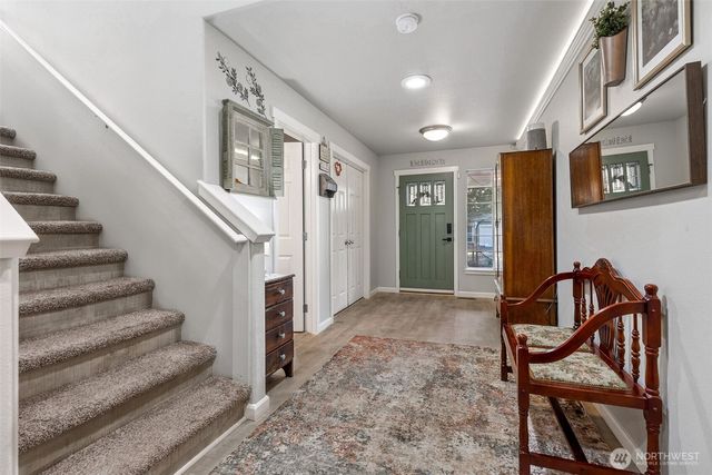 7074 Inlay Street SE, Lacey, WA 98513