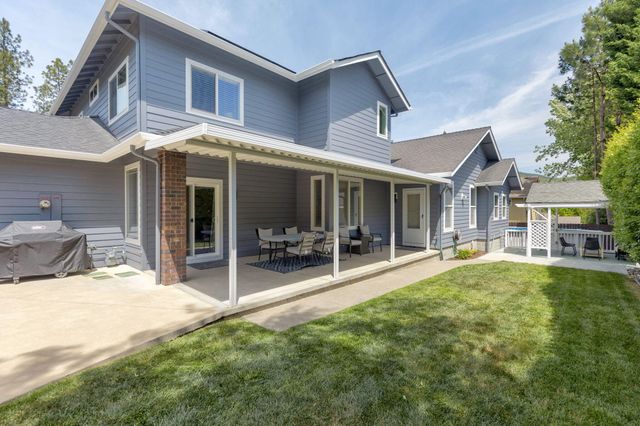 965 NW Valley View Drive, Grants Pass, OR 97526