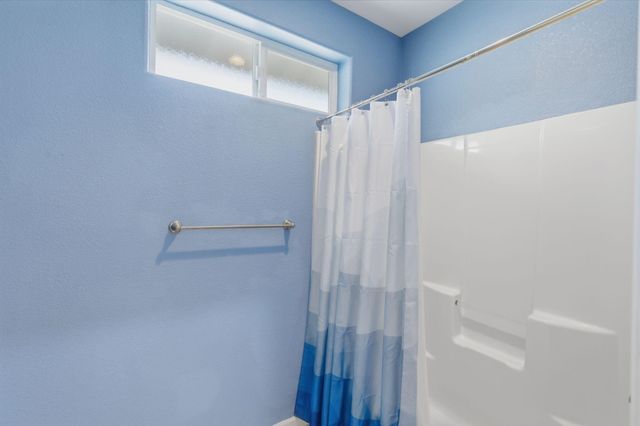 965 NW Valley View Drive, Grants Pass, OR 97526