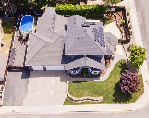 965 NW Valley View Drive, Grants Pass, OR 97526