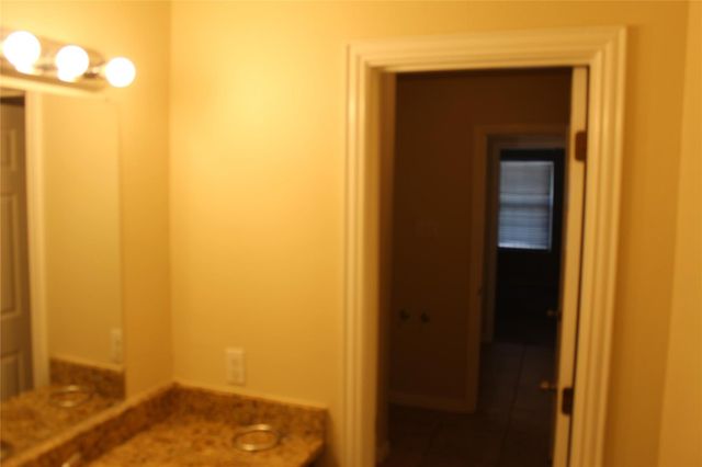502 Bellevue Lane, Arlington, TX 76012