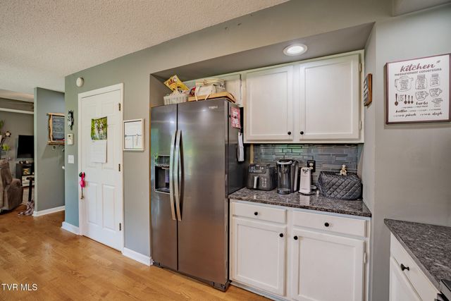 606 Steeplechase Drive, Johnson City, TN 37601