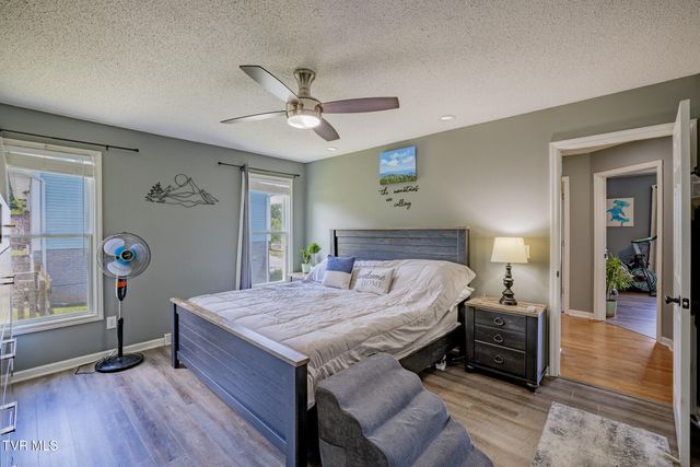 606 Steeplechase Drive, Johnson City, TN 37601