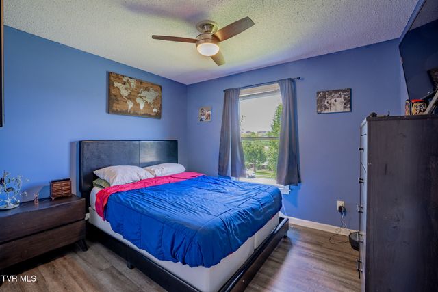 606 Steeplechase Drive, Johnson City, TN 37601