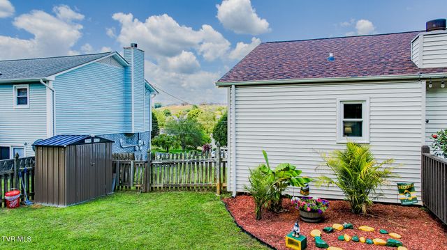 606 Steeplechase Drive, Johnson City, TN 37601