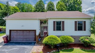 606 Steeplechase Drive, Johnson City, TN 37601