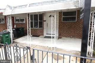 2824 S HUTCHINSON STREET, Philadelphia, PA 19148