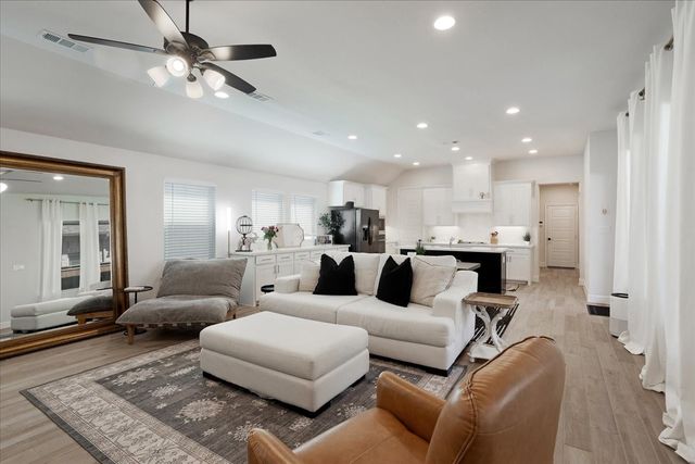 1709 Victoria Place, Celina, TX 75009