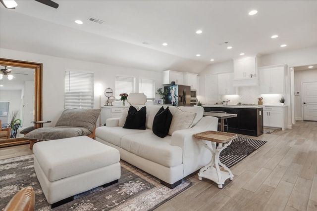 1709 Victoria Place, Celina, TX 75009