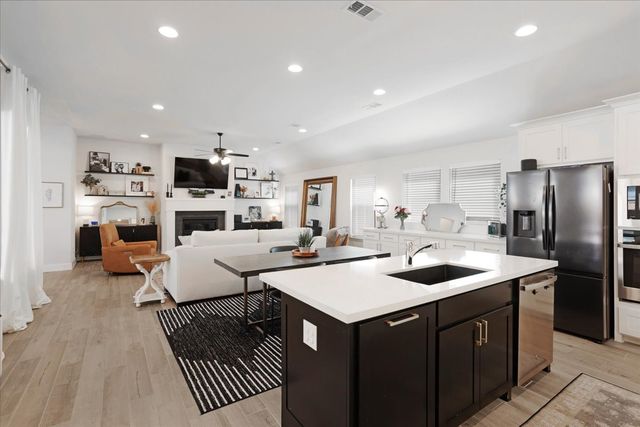 1709 Victoria Place, Celina, TX 75009