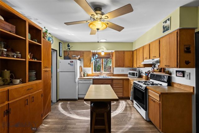 213 S 9th Street, Livingston, MT 59047