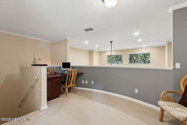 3815 LA VISTA Circle, Jacksonville, FL 32217