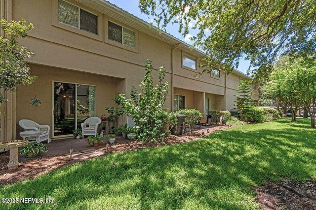 3815 LA VISTA Circle, Jacksonville, FL 32217