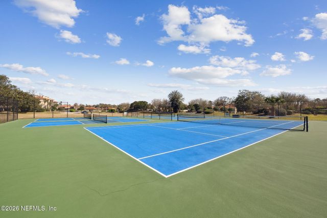 3815 LA VISTA Circle, Jacksonville, FL 32217