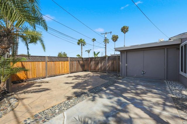 311 Eaton Street, Oceanside, CA 92054