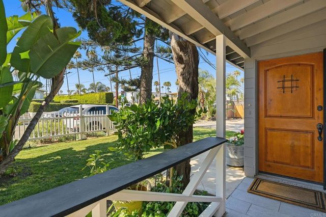 311 Eaton Street, Oceanside, CA 92054