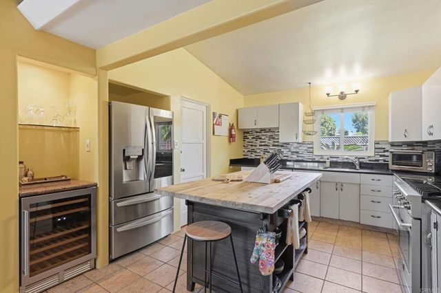 311 Eaton Street, Oceanside, CA 92054