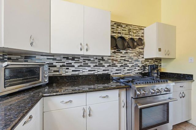 311 Eaton Street, Oceanside, CA 92054