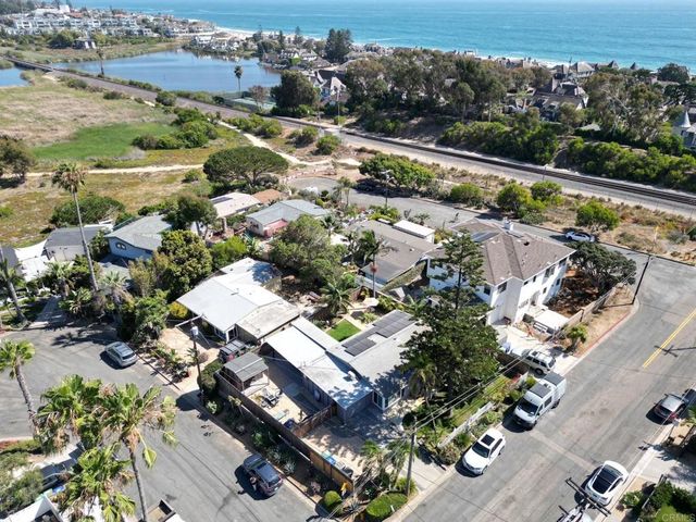 311 Eaton Street, Oceanside, CA 92054