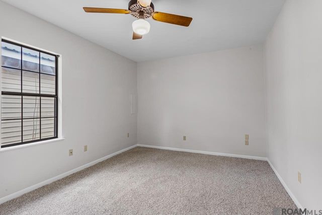 607 Court St, Port Allen, LA 70767