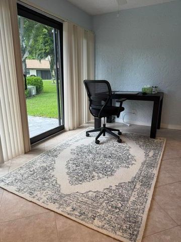 4695 ROBINWOOD Place B, Boynton Beach, FL 33436
