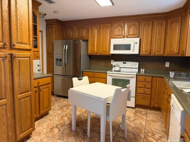 4695 ROBINWOOD Place B, Boynton Beach, FL 33436