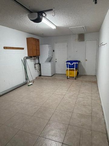 4695 ROBINWOOD Place B, Boynton Beach, FL 33436