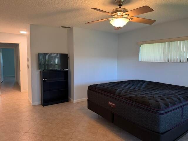 4695 ROBINWOOD Place B, Boynton Beach, FL 33436