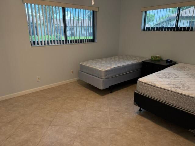 4695 ROBINWOOD Place B, Boynton Beach, FL 33436