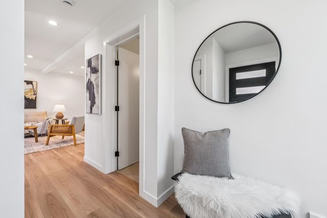 737-739 61st St, Oakland, CA 94609