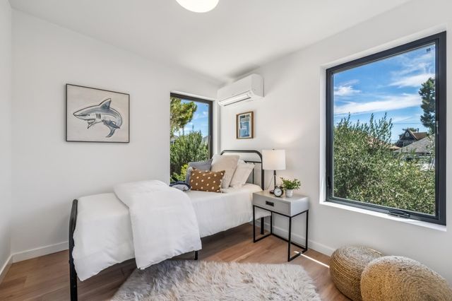 737-739 61st St, Oakland, CA 94609