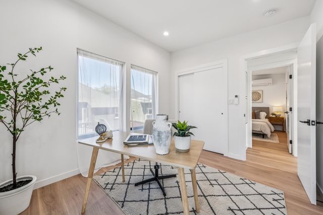 737-739 61st St, Oakland, CA 94609