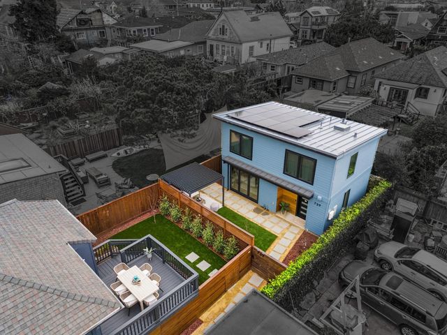 737-739 61st St, Oakland, CA 94609