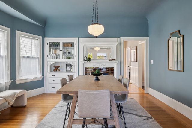 737-739 61st St, Oakland, CA 94609