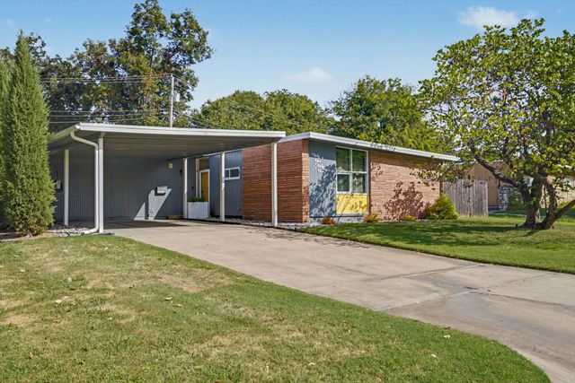 4939 E 26th Place, Tulsa, OK 74114