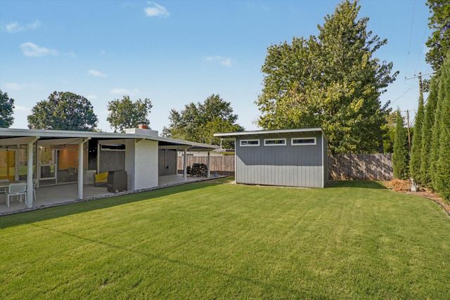 4939 E 26th Place, Tulsa, OK 74114