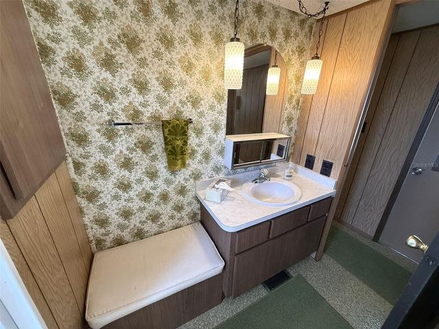 212 WOLVERINE AVENUE, North Port, FL 34287