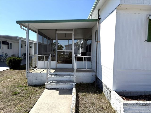 212 WOLVERINE AVENUE, North Port, FL 34287