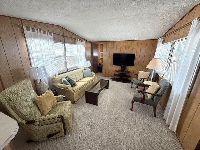 212 WOLVERINE AVENUE, North Port, FL 34287