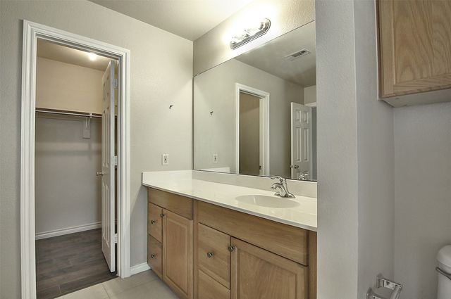 12816 Seaside Drive, Fort Worth, TX 76040