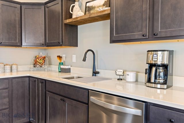 1308 Fozzie C, Belgrade, MT 59714