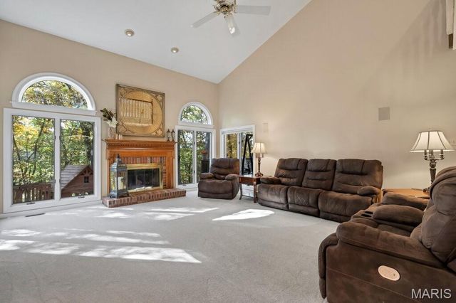 16810 Westglen Farms Drive, Wildwood, MO 63011