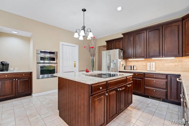 16810 Westglen Farms Drive, Wildwood, MO 63011