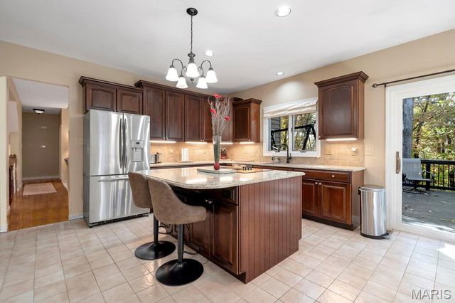 16810 Westglen Farms Drive, Wildwood, MO 63011