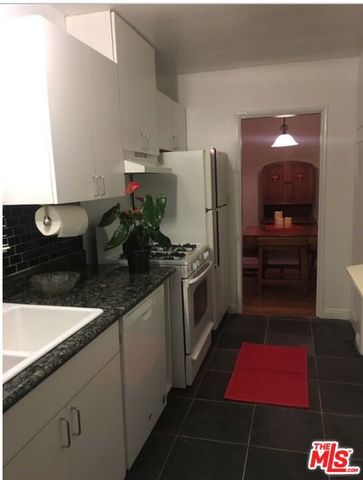 2514 W Chandler Boulevard, Burbank, CA 91505