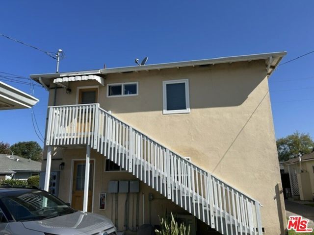2514 W Chandler Boulevard, Burbank, CA 91505