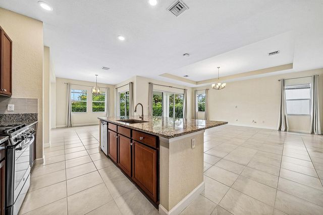 1031 Ember Ridge Run, Loxahatchee, FL 33470