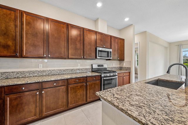 1031 Ember Ridge Run, Loxahatchee, FL 33470