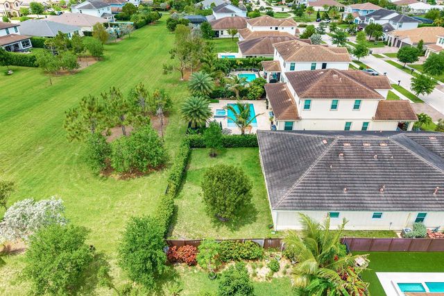 1031 Ember Ridge Run, Loxahatchee, FL 33470